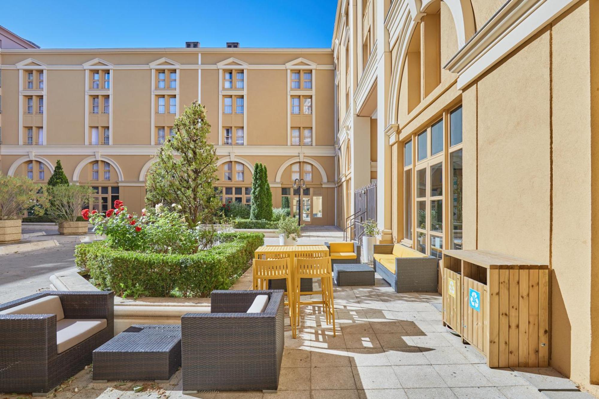 Odalys Aix En Provence L'atrium Apartahotel Aix-en-Provence